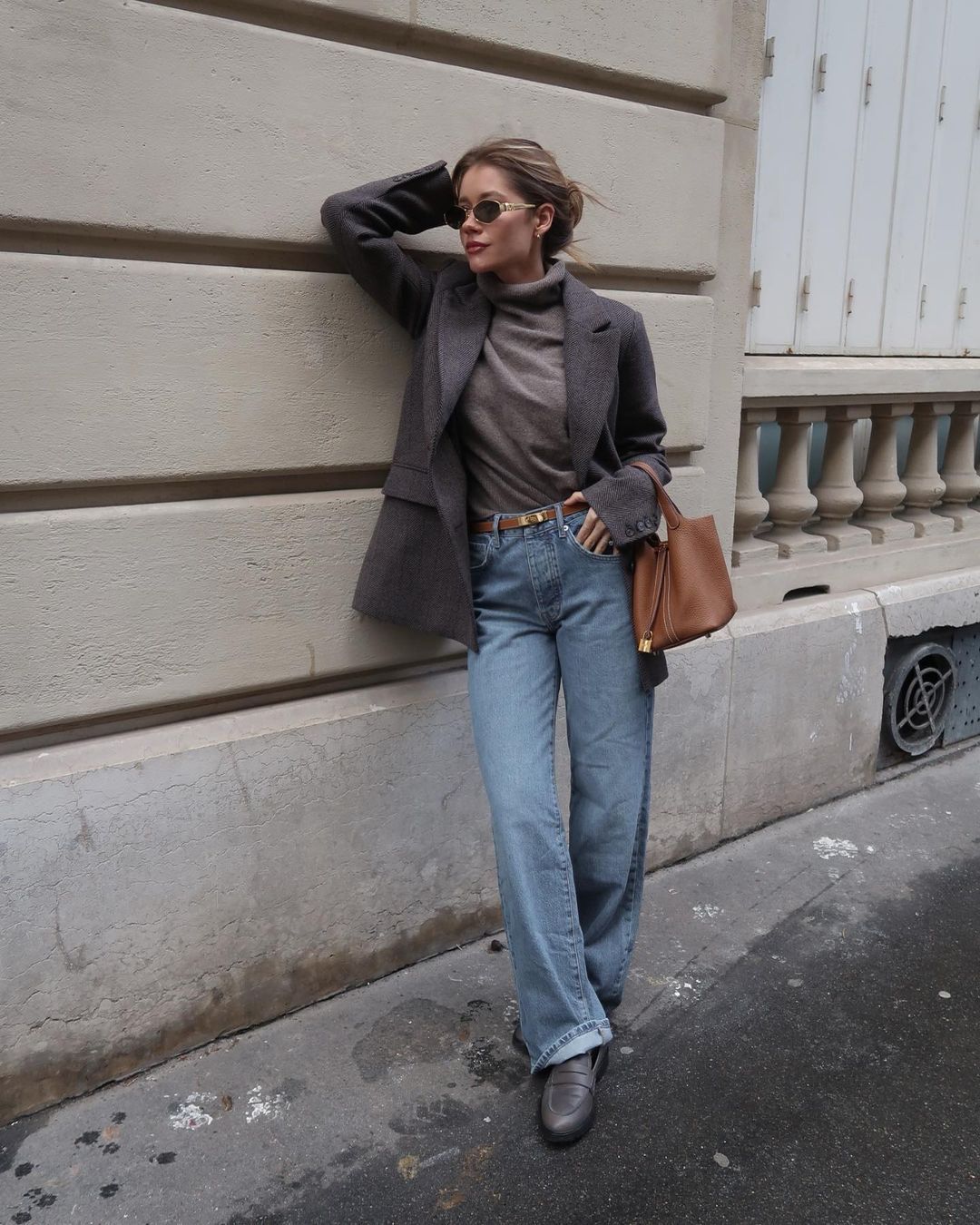 Gray Blazer & High-Waisted Jeans