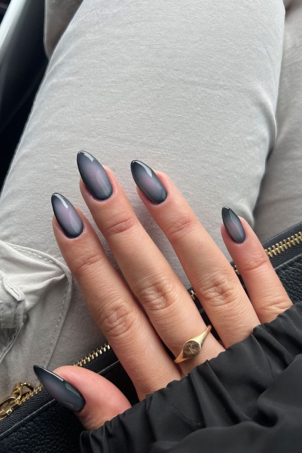 Gray aura effect manicure