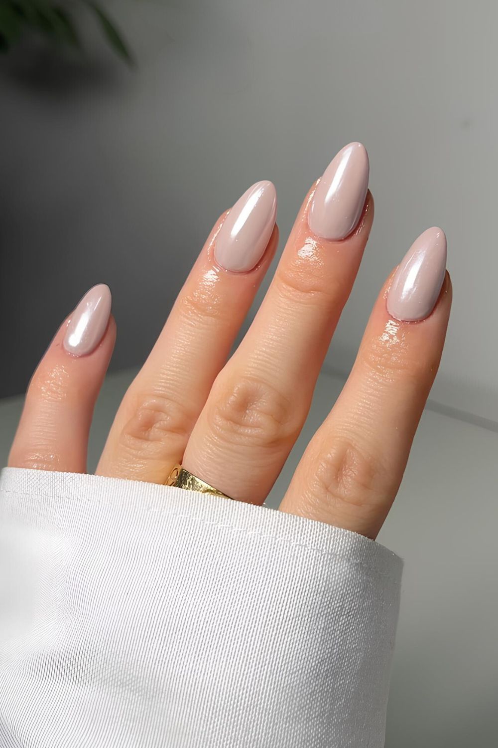 Taupe chrome-effect nails