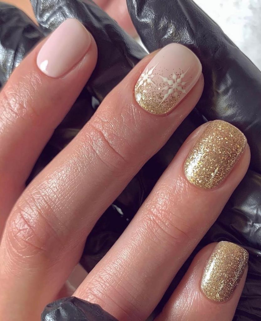 christmas nail ideas short, glitter nails