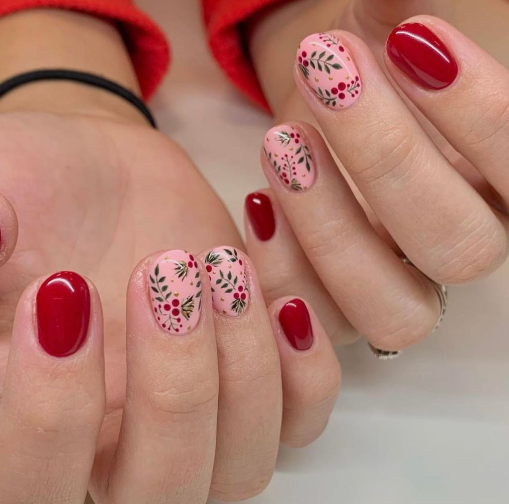 christmas nail idea short