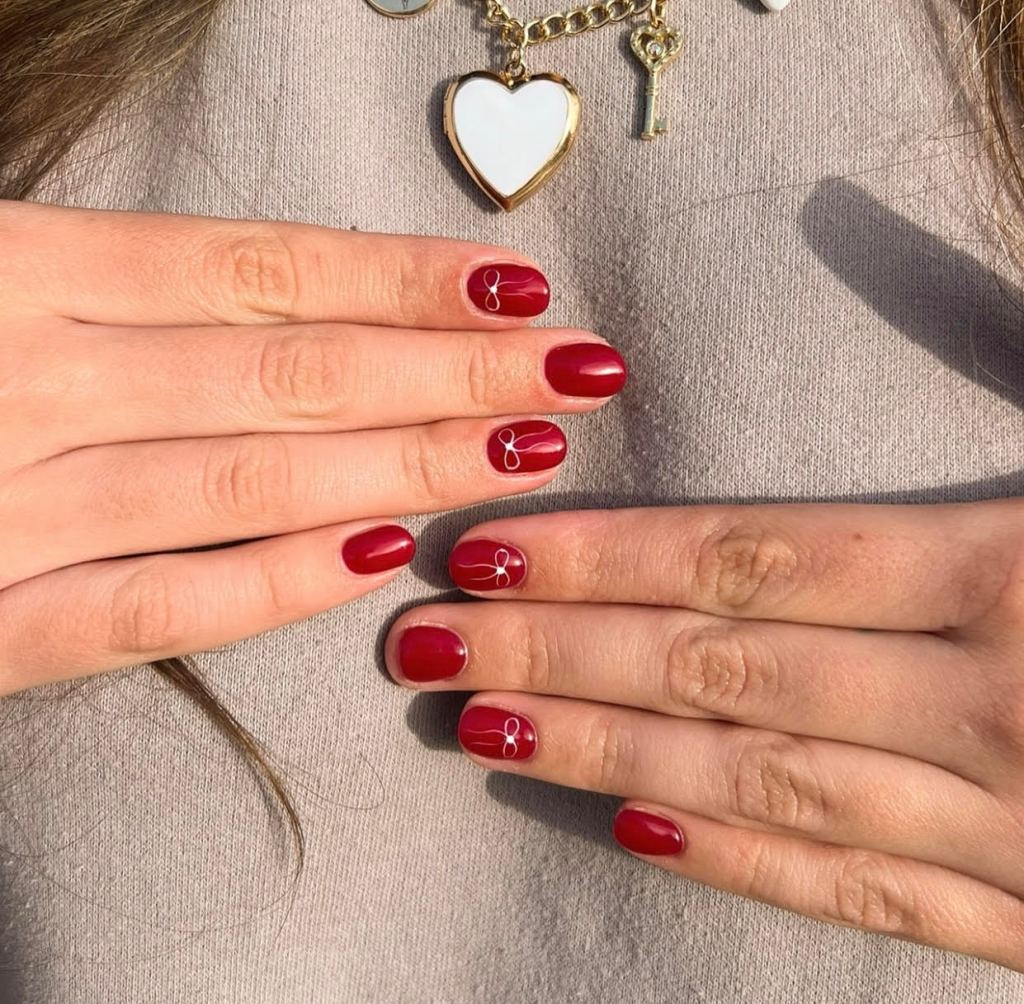 short red nail ideas, holiday nails