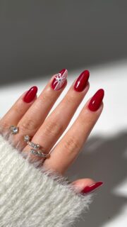 41+ Festive Christmas Nails for a Gorgeous Holiday Look