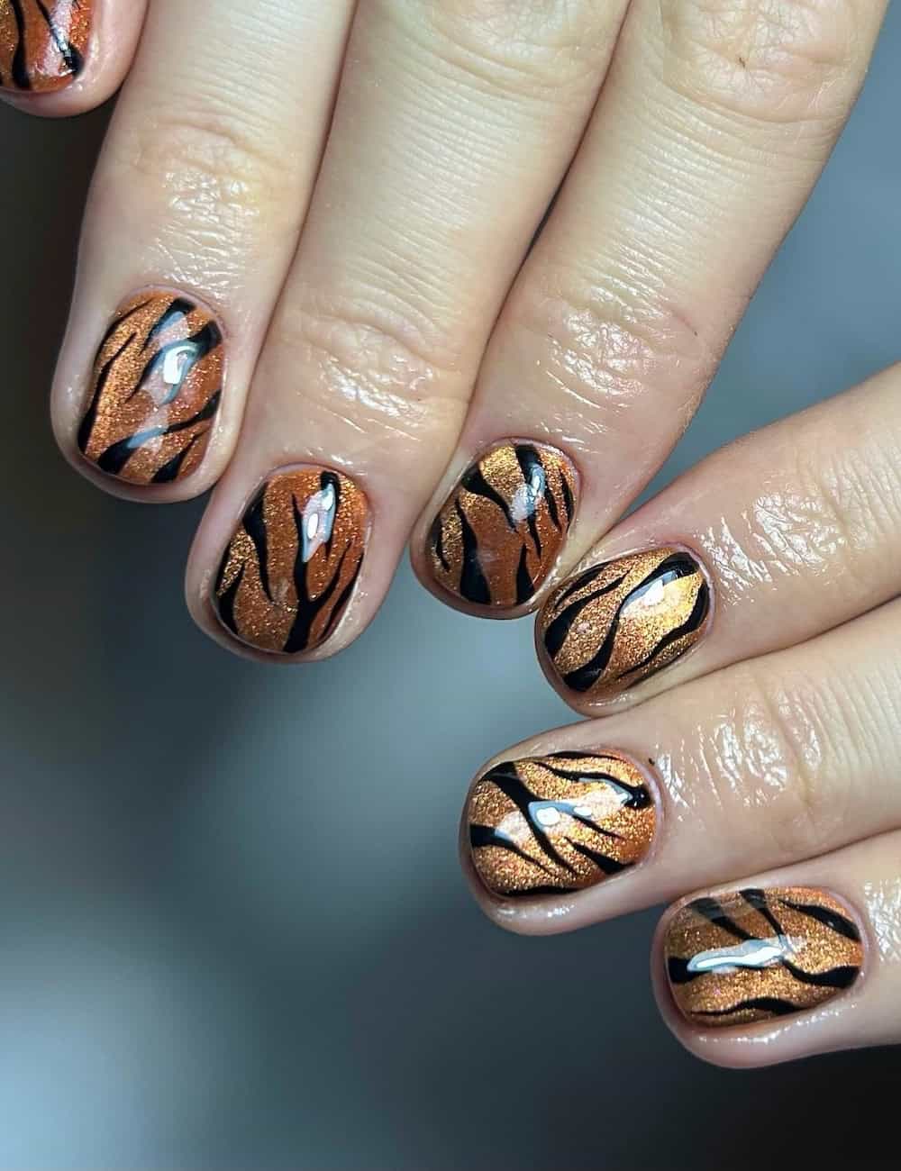 short animal print cat eye nails