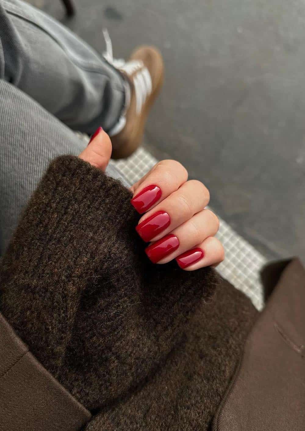 short red nails